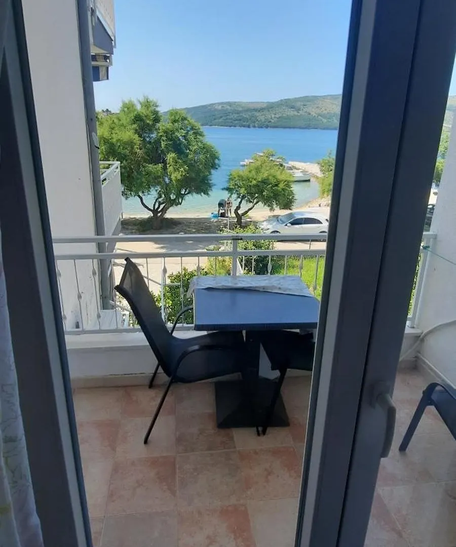 Apartments Ana Bilota Seget Vranjica Croatie