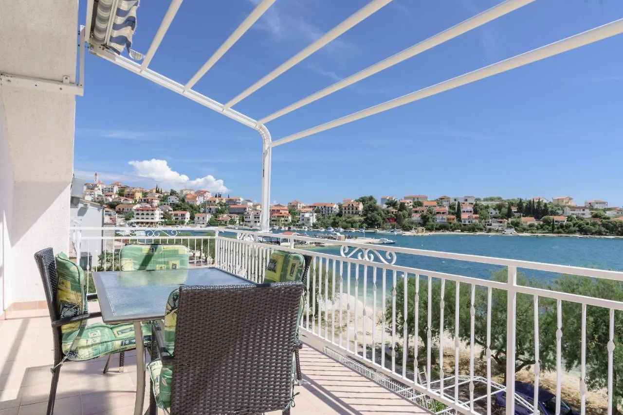 Apartments Ana Bilota Seget Vranjica Croatie